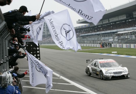 Efter en længere sejrs-tørke var Jean Alesi tilbage som vinder (Foto: DTM)